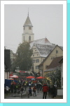 Schneebedeckte Hausdächer - es sieht sehr weihnachtlich aus ... Schneebedeckte Hausdächer - es sieht sehr weihnachtlich aus ...
